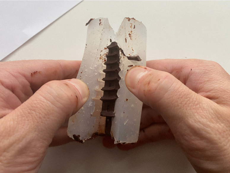 molding casting demo 0